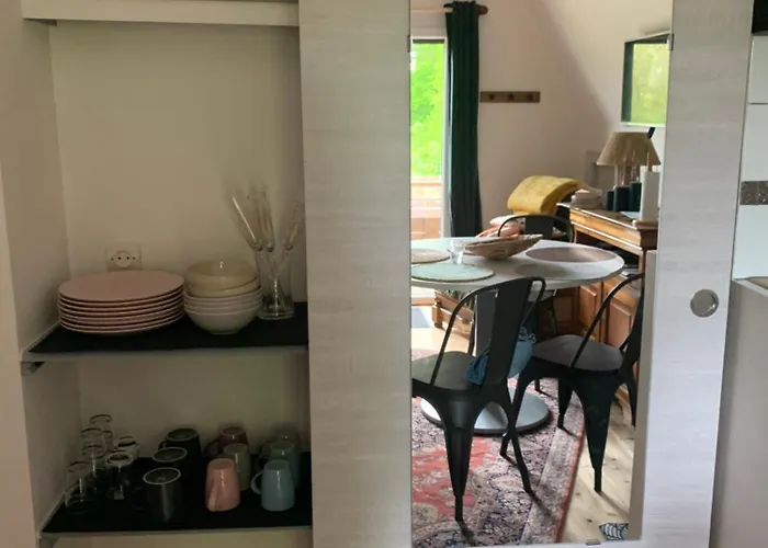 Au Dessus Des Paquerettes *